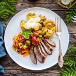 Grillad pluma med mangosalsa och krossad potatis